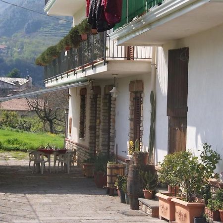 Гостевой дом Agriturismo Sentiero Dei Sapori Аджерола Экстерьер фото